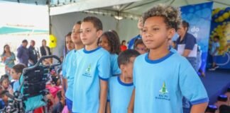 CAS aprova oferta gratuita de uniforme escolar a estudantes da educação básica