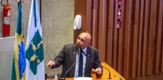 Distritais repudiam vídeo do senador Cleitinho sobre subsídio