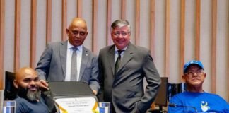 Parré, medalhista de bronze nas Paralimpíadas de Paris, recebe o título de cidadão honorário de Brasília