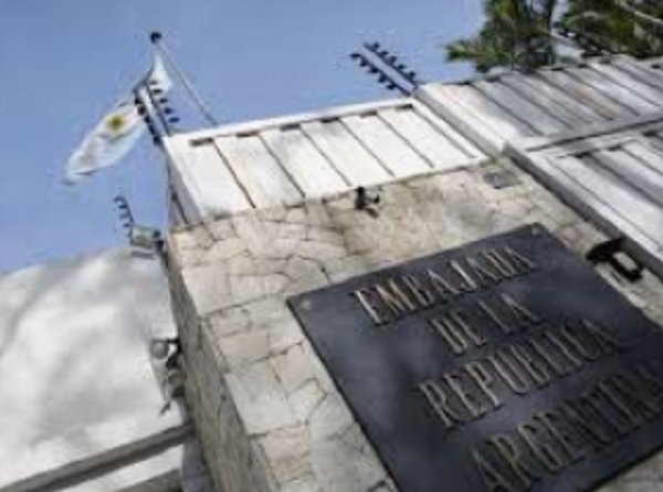 Após fim de cerco, Brasil “ganha tempo” para solução mediada entre Venezuela e Argentina