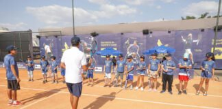 Alunos dos Centros Olímpicos mergulham no mundo do tênis no Brasília Champions