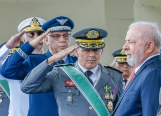 7 de Setembro de Lula tem homenagem ao MST e exclusão de escolas cívico-militares