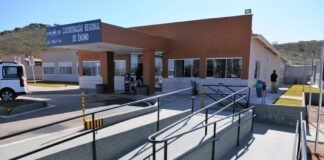 Secretários escolares são homenageados com menções honrosas