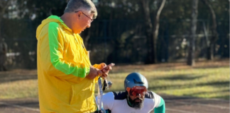 Deputado Pepa entrega título de Cidadão Honorário de Brasília ao medalhista paralímpico Parré