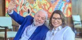 Governo Lula condenado a pagar indenização de R$ 15 mil a Bolsonaro e Michelle por acusações sobre móveis do Palácio da Alvorada