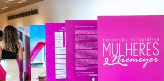 Exposição na CLDF traz mulheres com câncer de mama fotografadas em edifícios de Niemeyer