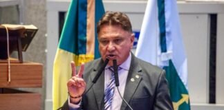 João Cardoso pede solução para liberar licenças de empreendimentos no DF