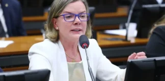 Gleisi Hoffmann cobra ações do governo Lula para ajudar Cuba após furacão