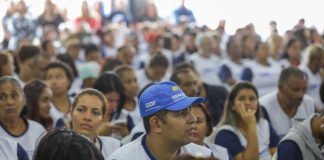 Trezentos alunos do RenovaDF iniciam estágio remunerado em empresas da construção civil