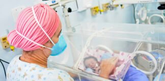 Saúde autoriza médicos a mudarem de especialidade para reforço em áreas críticas