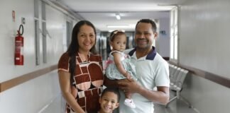 Um ano depois, família comemora sucesso de cirurgia inédita no DF