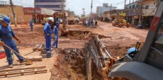 Equipes do GDF se mobilizam para recuperar adutora no Sol Nascente