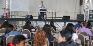 Alunos de Ceilândia participam de curso gratuito preparatório para o Enem