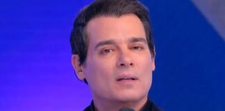 Celso Portiolli pega cantores de surpresa após a Globo ser citada no SBT