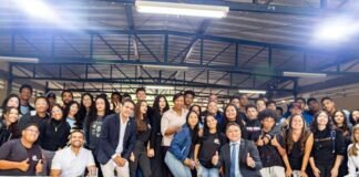 Conhecendo o Parlamento visita o Centro de Ensino Médio 4 de Sobradinho II
