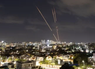 EUA coordenarão resposta com Israel após ataque de mísseis do Irã