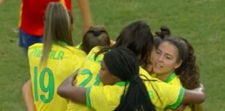 Globo, Record, SBT e Band podem comprar novo campeonato de futebol