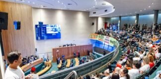 Distritais cobram nomeações e melhorias para servidores