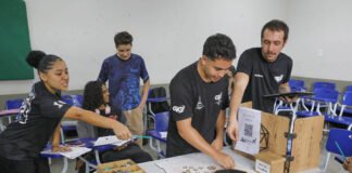 Estudantes do Guará aprendem filosofia e história em oficina com jogos de RPG