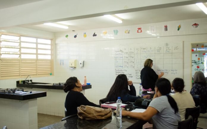Educacao-profissional-2-1-scaled.jpeg