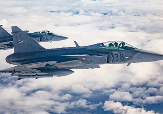 FAB deve lançar em breve o novo processo de consulta ao mercado pra comprar seu 2º caça: Saab quer que o Brasil opte pelo Gripen D