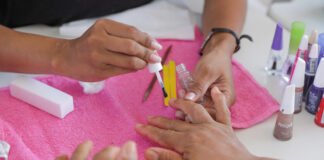 Projeto Currículo Lilás busca inserir mulheres vítimas de violência no mercado de trabalho