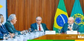 Em reunião sobre Segurança Pública, Lula e Lewandowski apresentam PEC a governadores