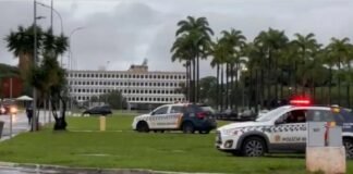 PM desarma explosivos e Praça dos Três Poderes tem acesso restrito; veja situação de momento