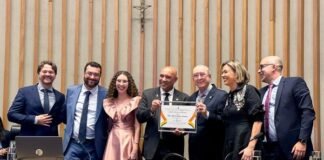 Edson Smaniotto é homenageado com o título de Cidadão Honorário de Brasília