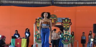 Desfile no CED 308 do Recanto das Emas celebra a cultura afro
