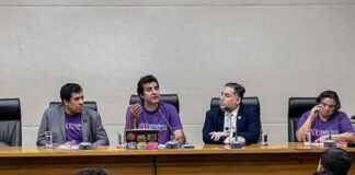 Participantes de reunião da CESC reivindicam nomeação de bibliotecários e cumprimento de legislação