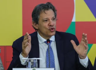 Pacote econômico de Haddad restringe isenção de Imposto de Renda para portadores de doenças graves