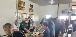 Quatro mil refeições são servidas na celebração de Natal no Recanto das Emas