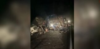 Acidente entre ônibus deixa cinco mortos e 21 feridos na Bahia