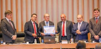 Ministro Gilmar Mendes, do STF, recebe título de Cidadão Honorário de Brasília