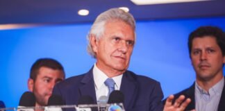 TRE-GO reverte decisão e mantém Ronaldo Caiado elegível para 2026