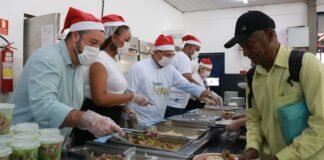 Nosso Natal oferece almoço especial a R$ 1 para mais de 3 mil moradores do Itapoã