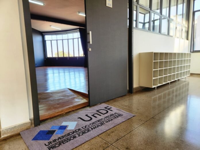 Sala-do-curso-de-Danca-da-UnDF-no-Campus-Norte.jpeg