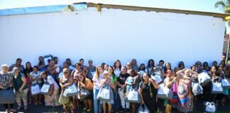 Cinquenta mulheres de Santa Maria recebem bolsas da campanha Fazer o Bem Tá na Moda
