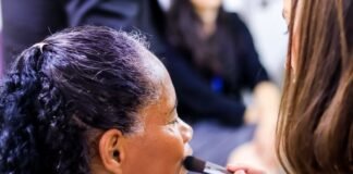 Cursos de qualificação profissional certificam 240 alunas nesta segunda (16)