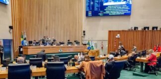 Deputados reclamam de violência policial no DF
