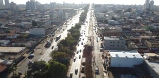 Iniciada troca de 600 luminárias para modernizar a iluminação na Avenida Hélio Prates