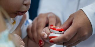 Aberta seleção para médicos com salários de até R$ 17 mil