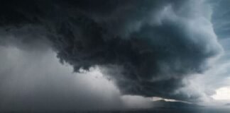 Alerta vermelho: Inmet prevê grandes volumes de chuva.