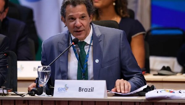 Brasil tem que apostar em laço com UE e China