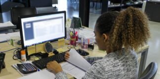 Iniciativas do Governo do Distrito Federal ajudam jovens a entrar no mercado de trabalho
