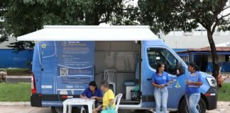 Atendimento em Movimento leva serviços e orientações à população do Cruzeiro