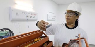 Com aulas e oportunidade de emprego, projeto amplia presença feminina na construção civil