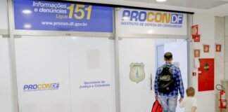 Procon autua 90% das escolas particulares do Distrito Federal que tiveram lista de material fiscalizada