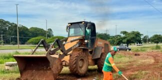 Ação de limpeza leva saúde e segurança a Samambaia